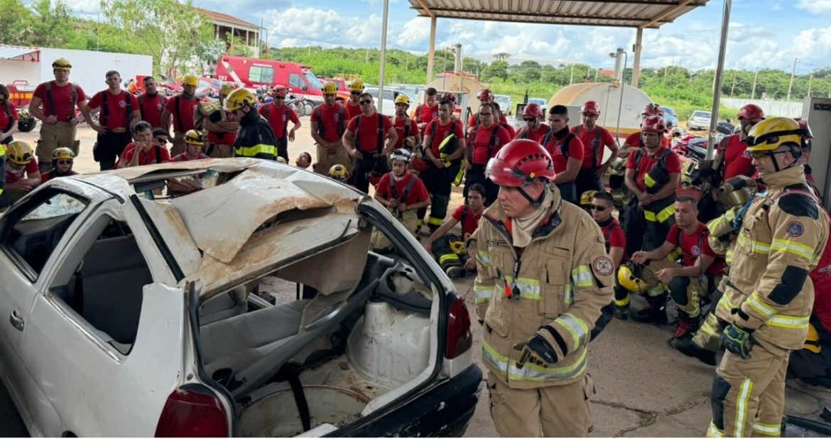 CBMMG realiza simulação de salvamento veicular - Revista Incêndio