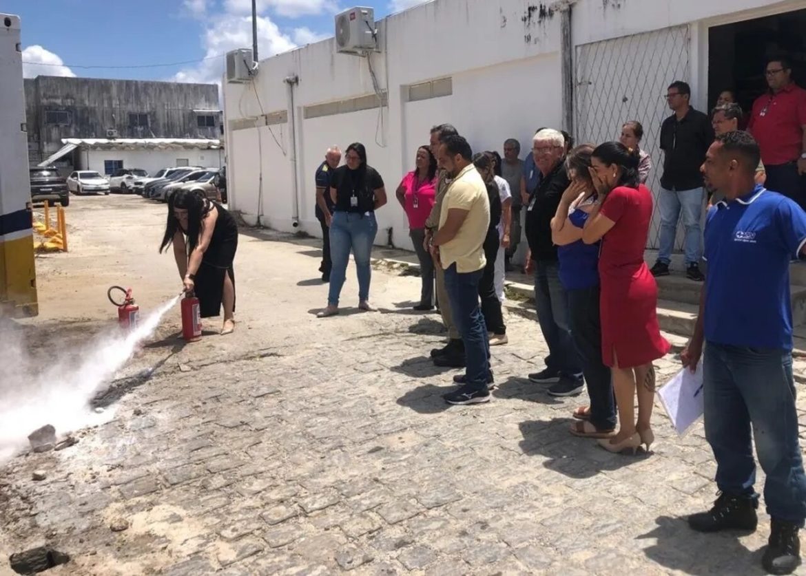 ICV prepara servidores para agir em situações de incêndio e emergência - Revista Incêndio