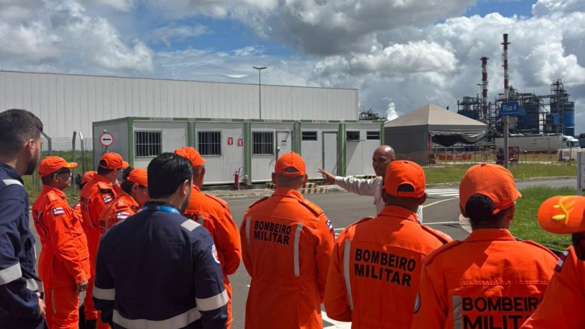 Bombeiros auxiliam grandes empreendimentos comerciais a cumprir regulamentação e treinamentos – Revista Incêndio Bombeiros auxiliam grandes empreendimentos comerciais a cumprir regulamentação e treinamentos - Revista Incêndio