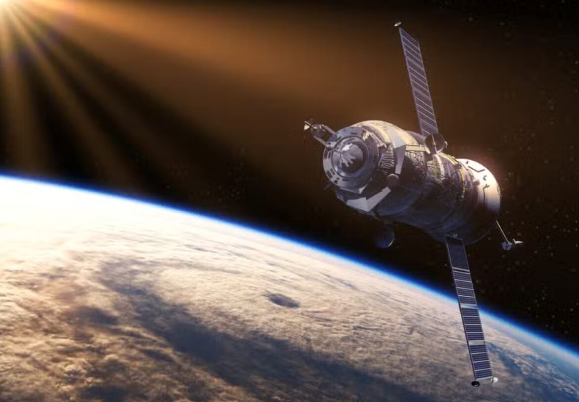 Solução híbrida de satélite amplia conectividade em áreas remotas e reforça segurança industrial - Revista Cipa